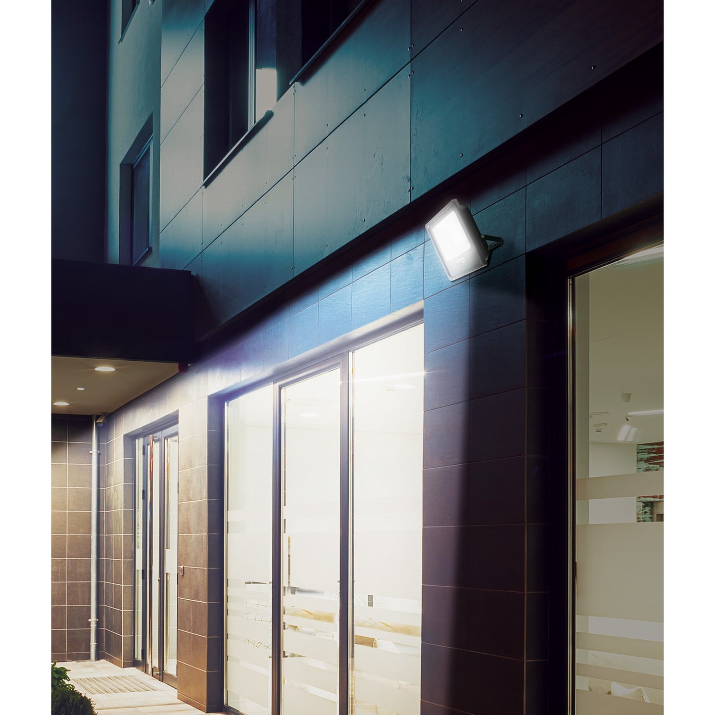 Reflector LED para exteriores 150W 6500K, VOLTECK | REF-305L | 46126